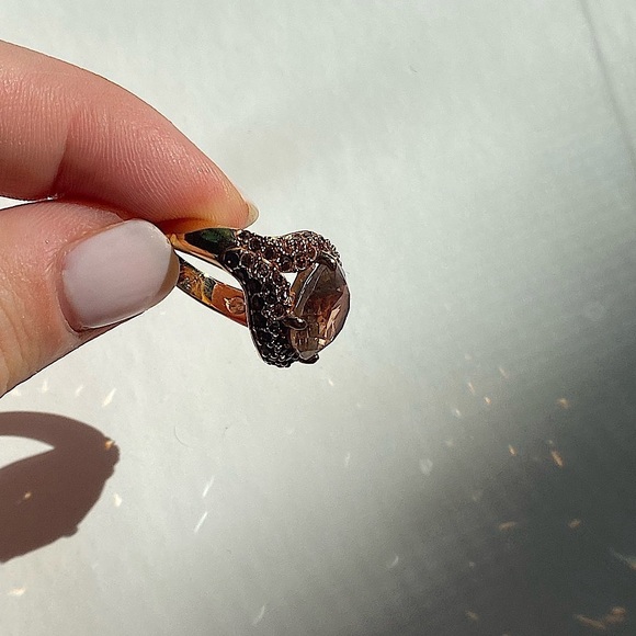 Swarovski champagne color crystal cocktail ring - Picture 14 of 15